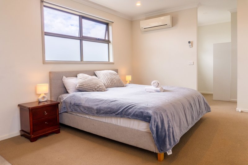 Photo - unit 2/111 Waverley Road, Chadstone VIC 3148 - Image 11