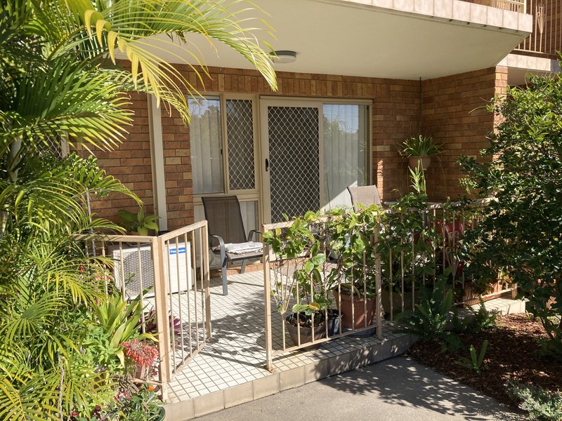 Photo - Unit 2/113 John St , Redcliffe QLD 4020 - Image 2