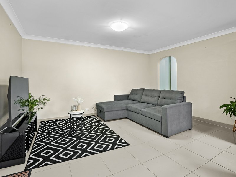 Unit 21/18 Westmoreland Road, Minto NSW 2566