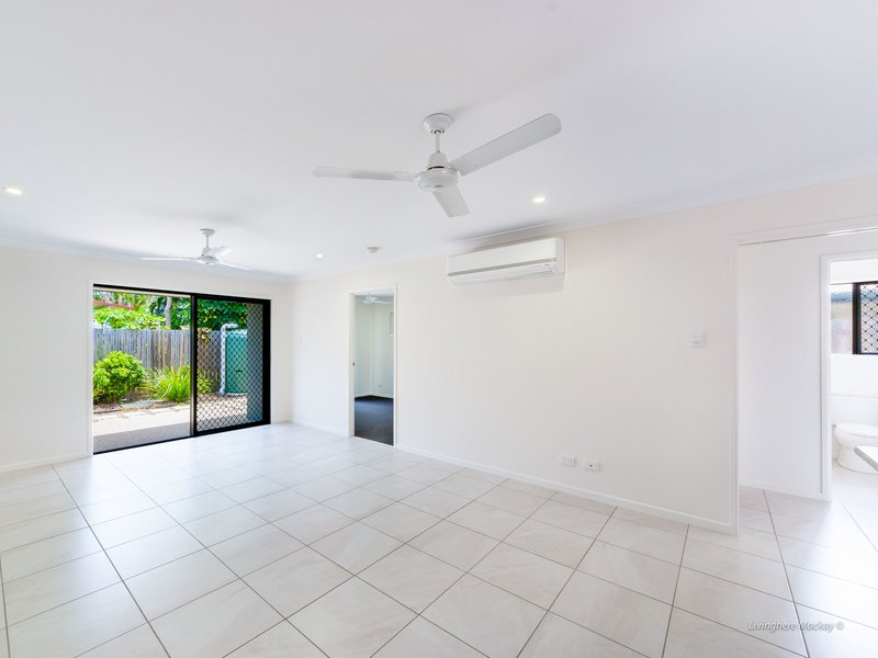 Photo - Unit 2/12 Kierra Drive, Andergrove QLD 4740 - Image 7