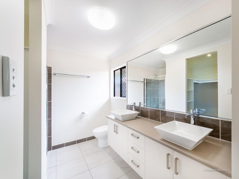 Photo - Unit 2/12 Kierra Drive, Andergrove QLD 4740 - Image 4