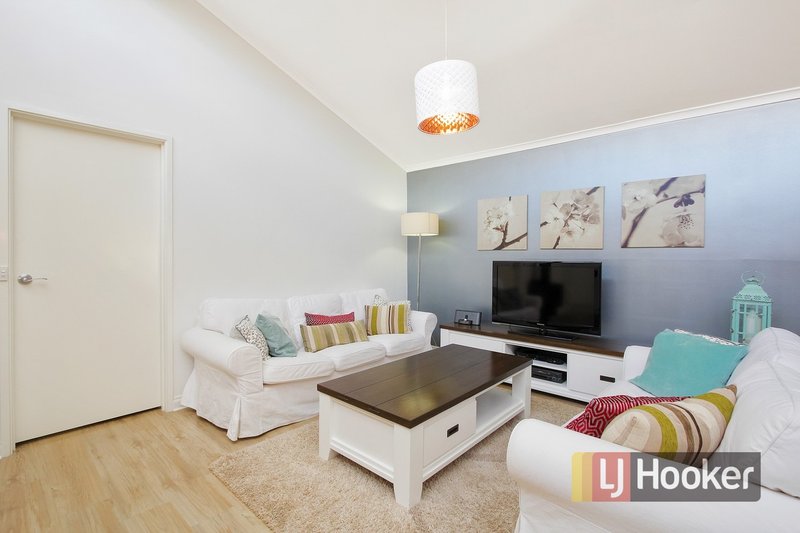 Photo - Unit 21/22 Somerville Road, Hampton Park VIC 3976 - Image 3