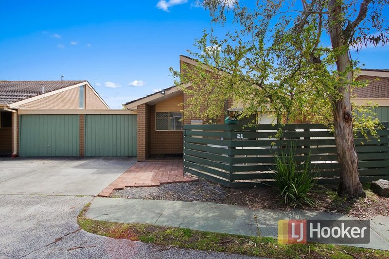 Photo - Unit 21/22 Somerville Road, Hampton Park VIC 3976 - Image 11