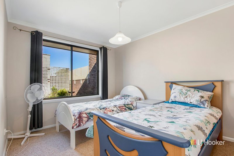 Photo - Unit 2/139 Gunn Street, Devonport TAS 7310 - Image 7
