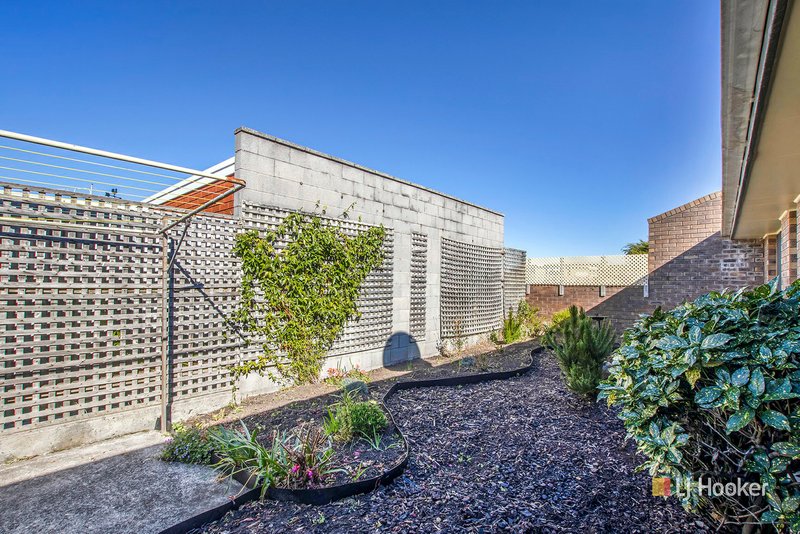 Photo - Unit 2/139 Gunn Street, Devonport TAS 7310 - Image 8