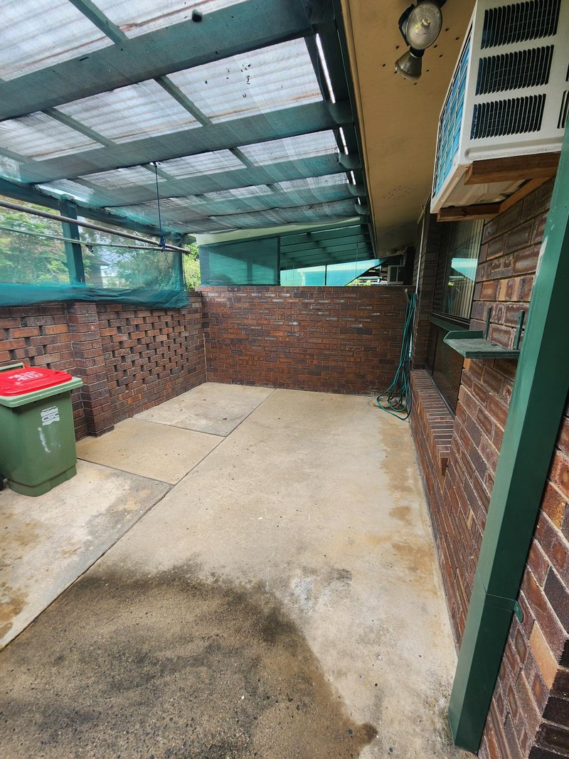 Photo - Unit 2/14 Lower King St , Caboolture QLD 4510 - Image 6