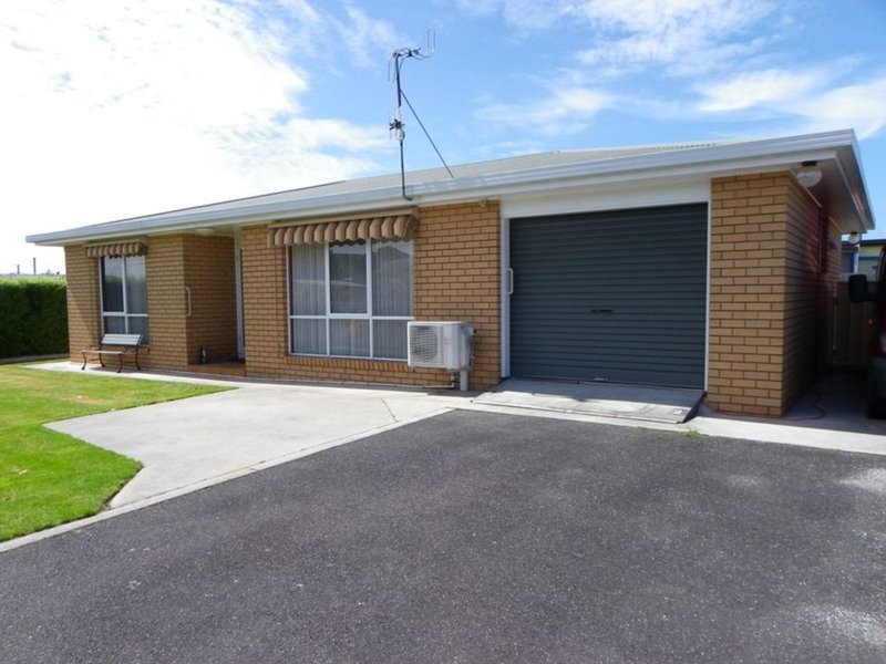 Photo - Unit 2/16 Reid Street, Wynyard TAS 7325 - Image 16