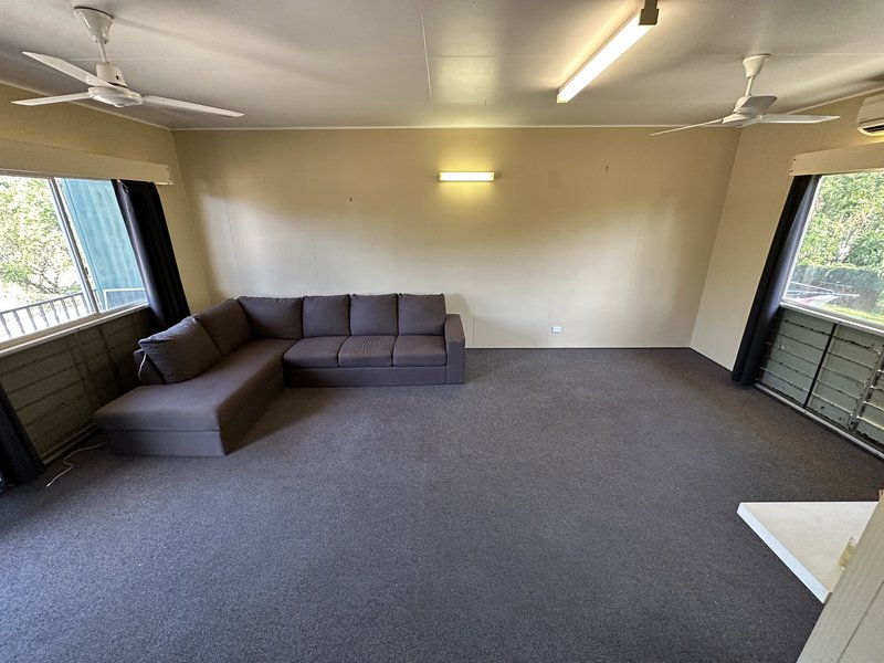 Photo - Unit 2/17 Bauhinia Ave , Trunding QLD 4874 - Image 3