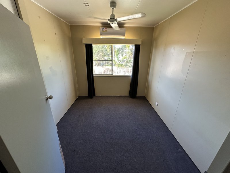 Photo - Unit 2/17 Bauhinia Ave , Trunding QLD 4874 - Image 8