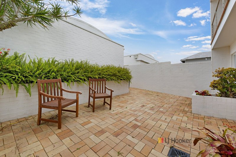 Photo - Unit 2/17 Moss Avenue, Toukley NSW 2263 - Image 4