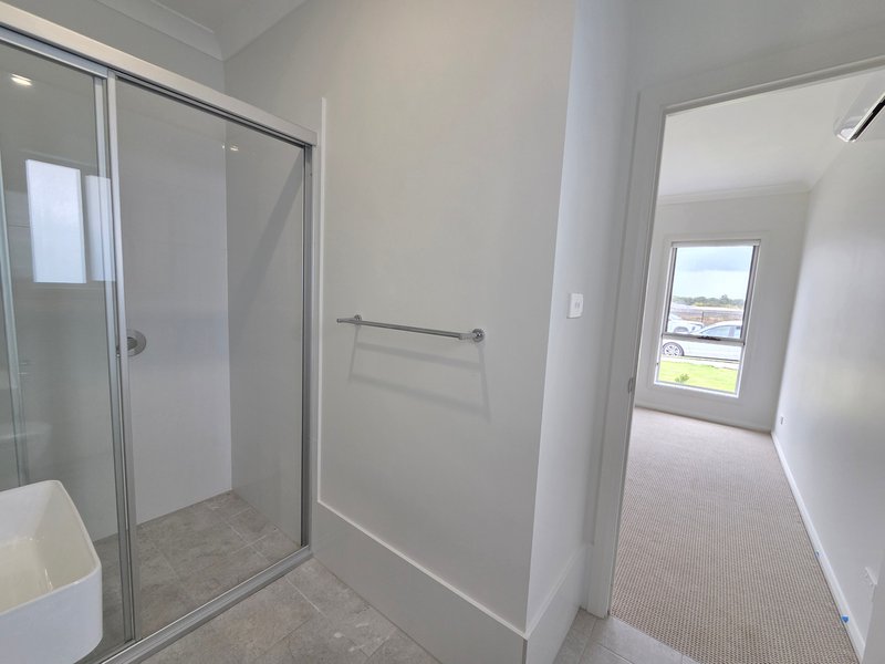 Photo - Unit 2/18 Crossing Street, Bellbird NSW 2325 - Image 9