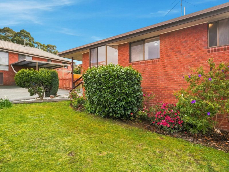 Photo - Unit 2/19 Opal Drive, Blackmans Bay TAS 7052 - Image 4