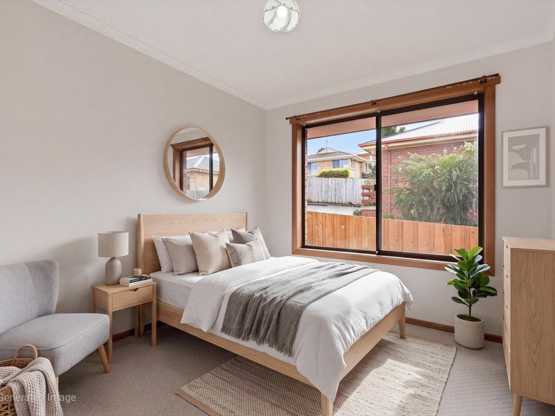 Photo - Unit 2/19 Opal Drive, Blackmans Bay TAS 7052 - Image 13