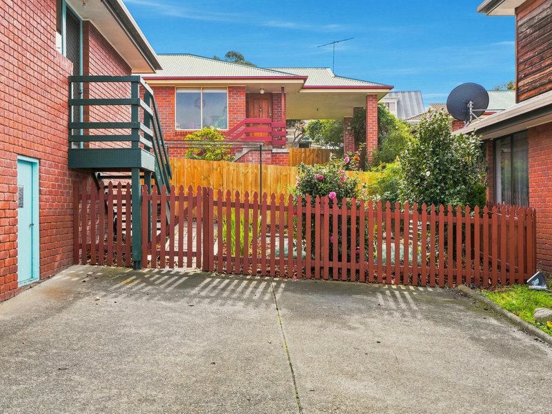 Photo - Unit 2/19 Opal Drive, Blackmans Bay TAS 7052 - Image 14
