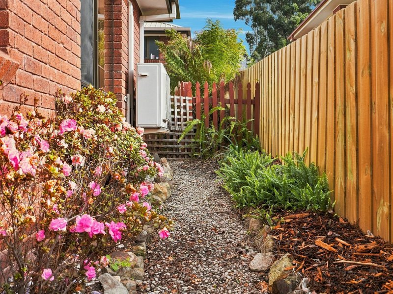 Photo - Unit 2/19 Opal Drive, Blackmans Bay TAS 7052 - Image 16