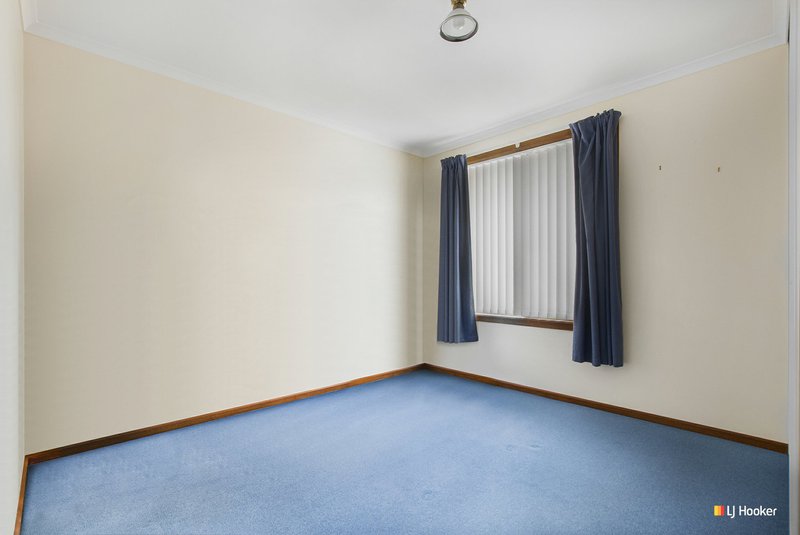 Photo - Unit 2/19 Plummer Court, Somerset TAS 7322 - Image 7