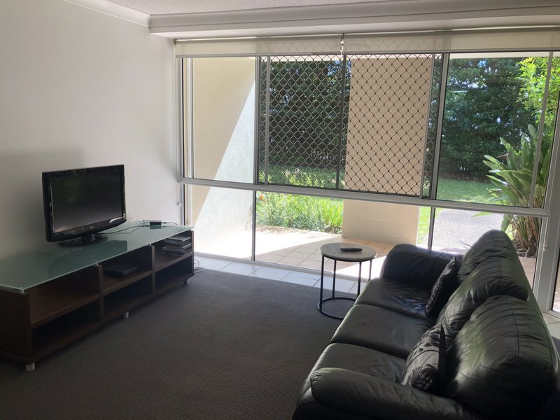 Photo - Unit 2/2-4 Box St , Buderim QLD 4556 - Image 2