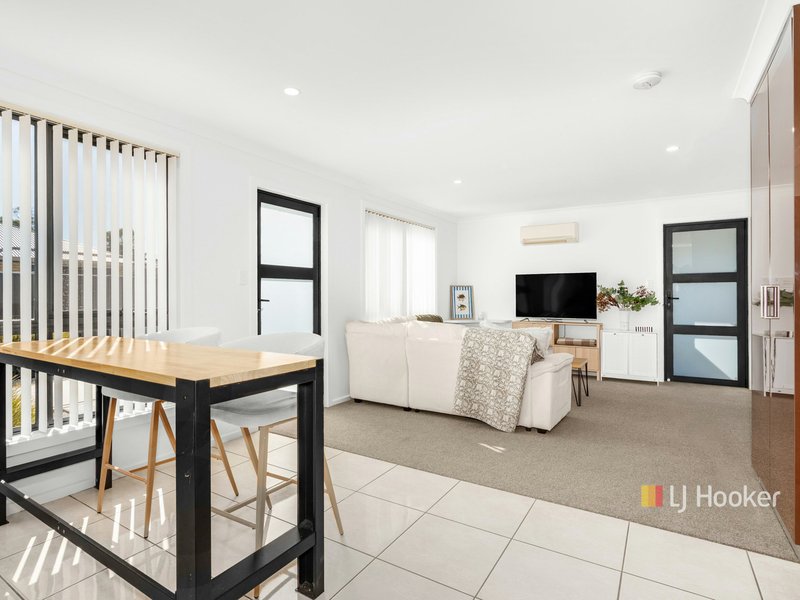 Photo - Unit 2/207 Last Street, Latrobe TAS 7307 - Image 4