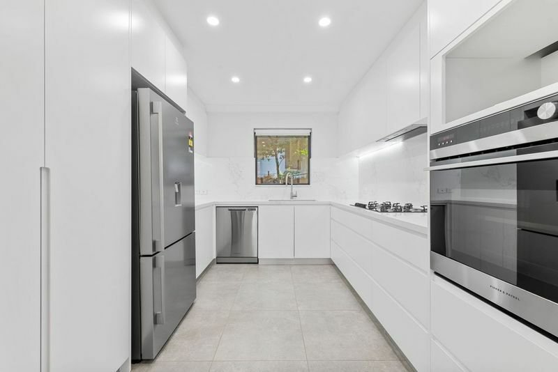 Photo - Unit 2/21 Birriga Road, Bellevue Hill NSW 2023 - Image 3