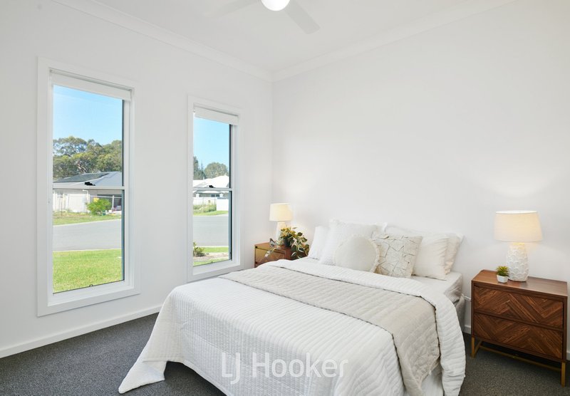 Photo - Unit 2/21 Shores Crescent, Diamond Beach NSW 2430 - Image 12