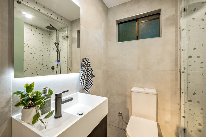 Photo - Unit 2/22-24 Collins Avenue, Edge Hill QLD 4870 - Image 17