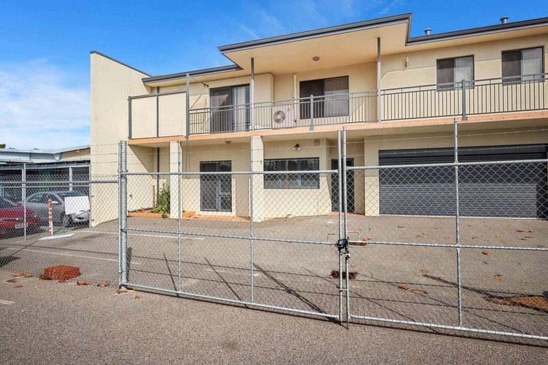 Photo - Unit 2/2316 Albany Highway, Gosnells WA 6110 - Image 15