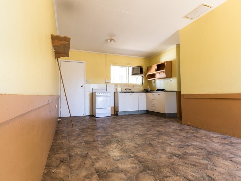 Photo - Unit 2/26 Joan Street, Mount Isa QLD 4825 - Image 1