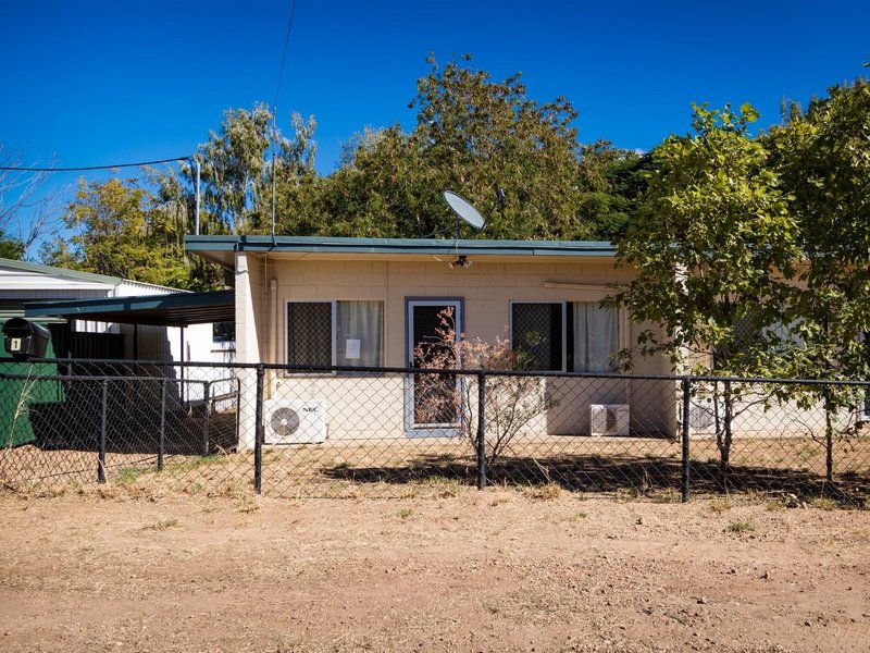 Photo - Unit 2/26 Joan Street, Mount Isa QLD 4825 - Image 5