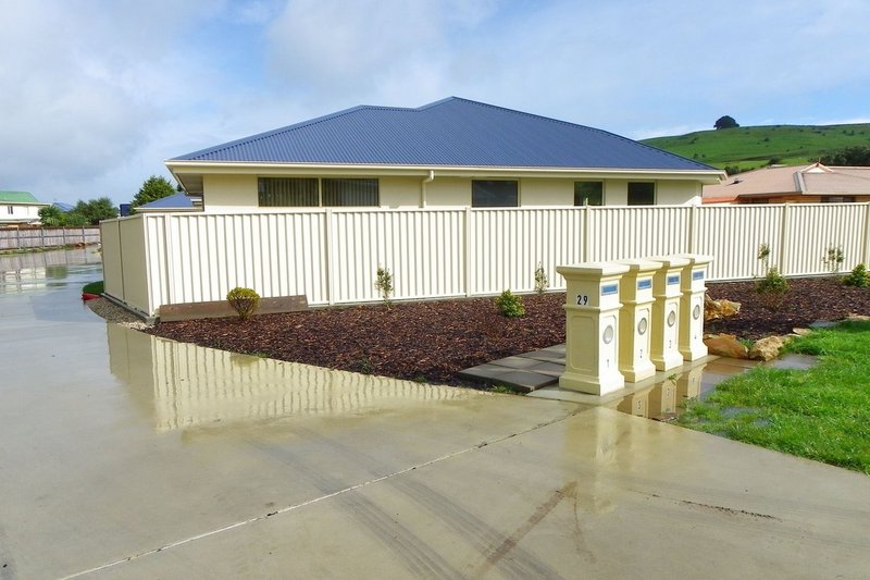 Photo - Unit 2/29 Freestone Crescent, Wynyard TAS 7325 - Image 2