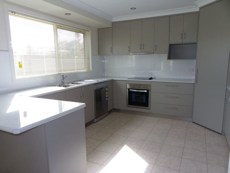 Photo - Unit 2/29 Freestone Crescent, Wynyard TAS 7325 - Image 3