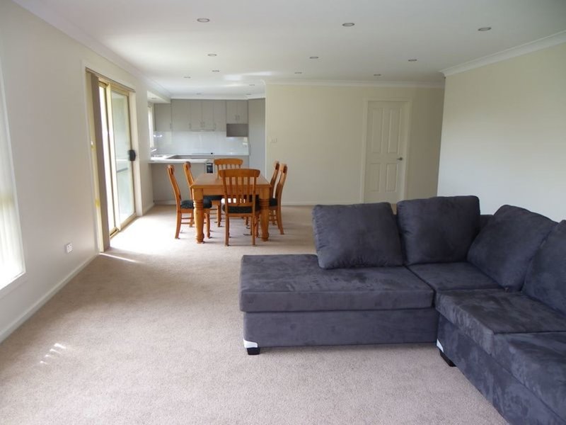 Photo - Unit 2/29 Freestone Crescent, Wynyard TAS 7325 - Image 4