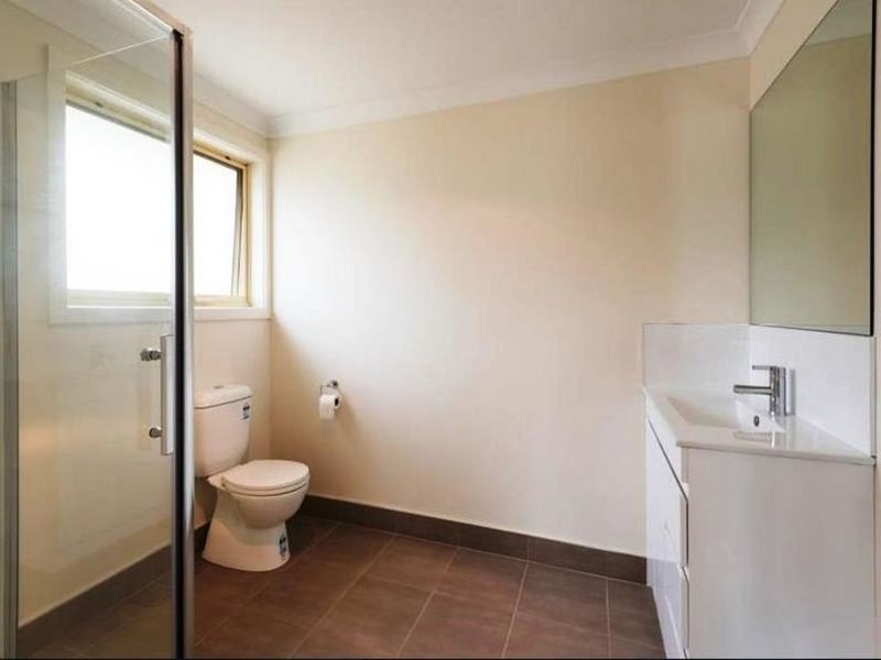 Photo - Unit 2/29 Freestone Crescent, Wynyard TAS 7325 - Image 11