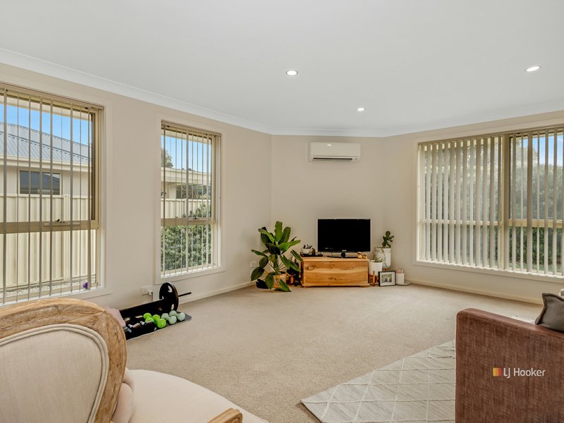 Photo - Unit 2/29 Freestone Crescent, Wynyard TAS 7325 - Image 6