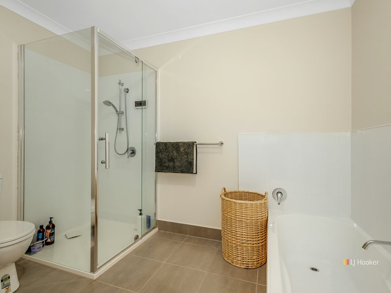 Photo - Unit 2/29 Freestone Crescent, Wynyard TAS 7325 - Image 11