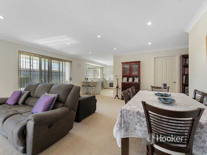 Photo - Unit 2/29 Freestone Crescent, Wynyard TAS 7325 - Image 6