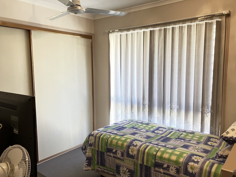 Photo - Unit 2/3 Belvedere St , Clontarf QLD 4019 - Image 10