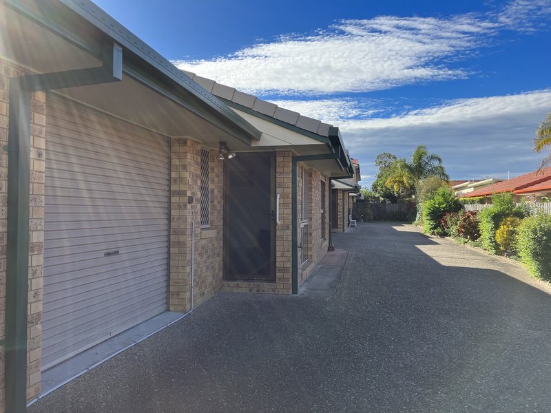 Photo - Unit 2/3 Belvedere St , Clontarf QLD 4019 - Image 15