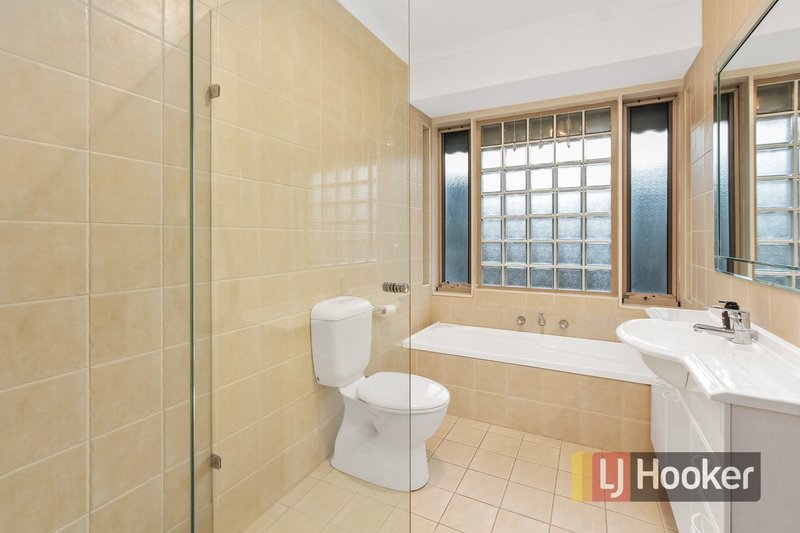 Photo - Unit 2/3 Howard Street, Glen Iris VIC 3146 - Image 10