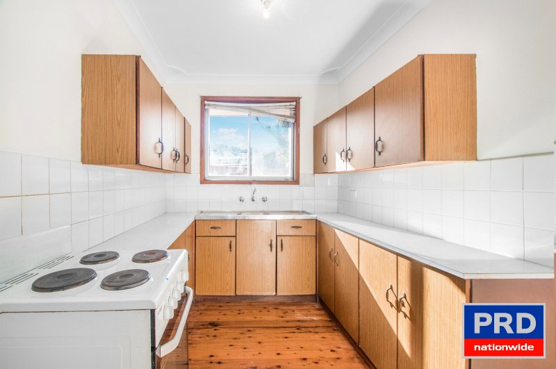 Photo - Unit 2/3 Rachel Crescent, Unanderra NSW 2526 - Image 2