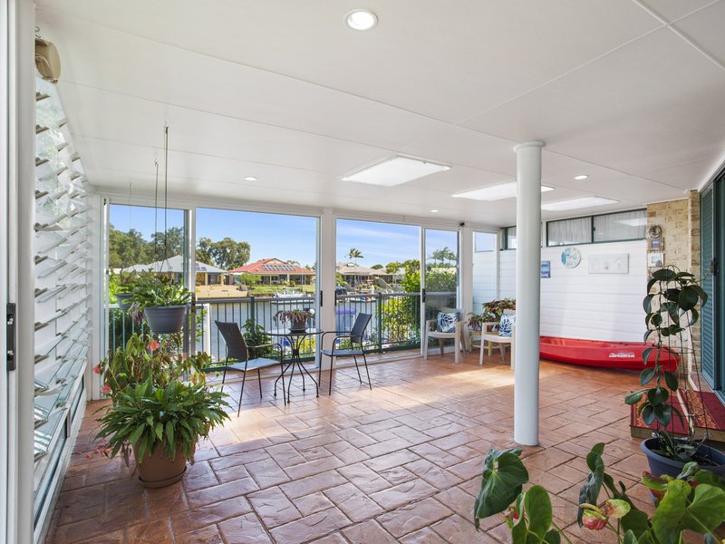 Photo - Unit 2/30 Hoya Cres , Bongaree QLD 4507 - Image 15