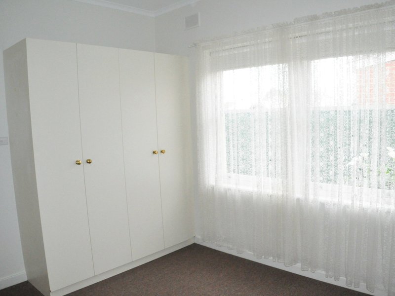 Photo - Unit 2/32 Hill Street, Victor Harbor SA 5211 - Image 7