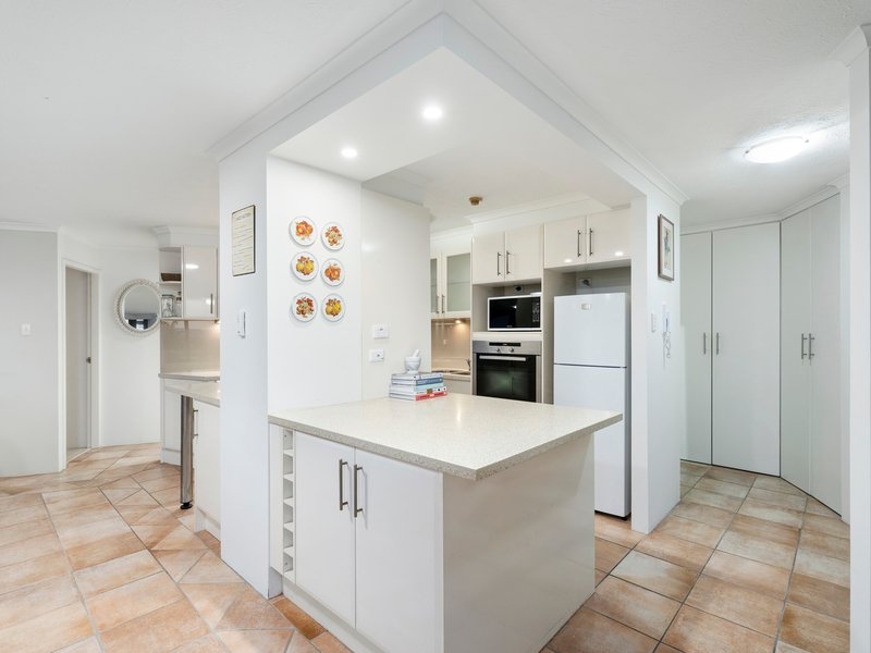 Photo - Unit 23/37 Monaco Street, Surfers Paradise QLD 4217 - Image 8