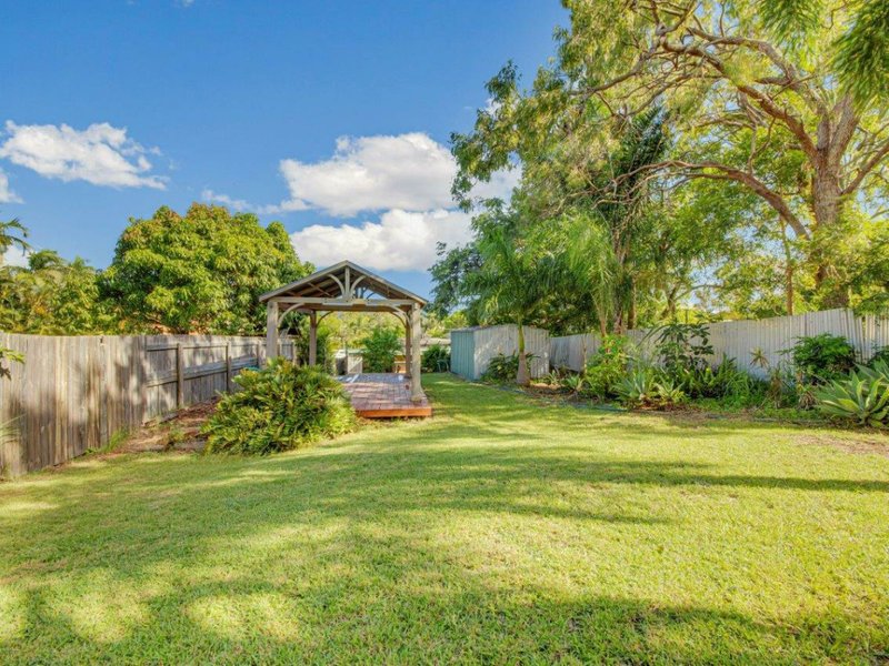 Photo - Unit 2/36 Langdon Street, Tannum Sands QLD 4680 - Image 2