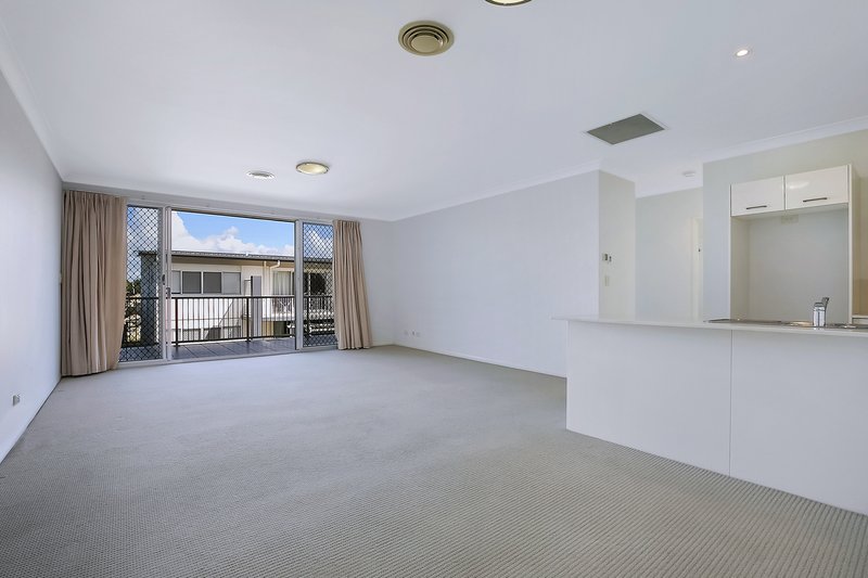 Photo - Unit 23/9 Murray St , Clontarf QLD 4019 - Image 3