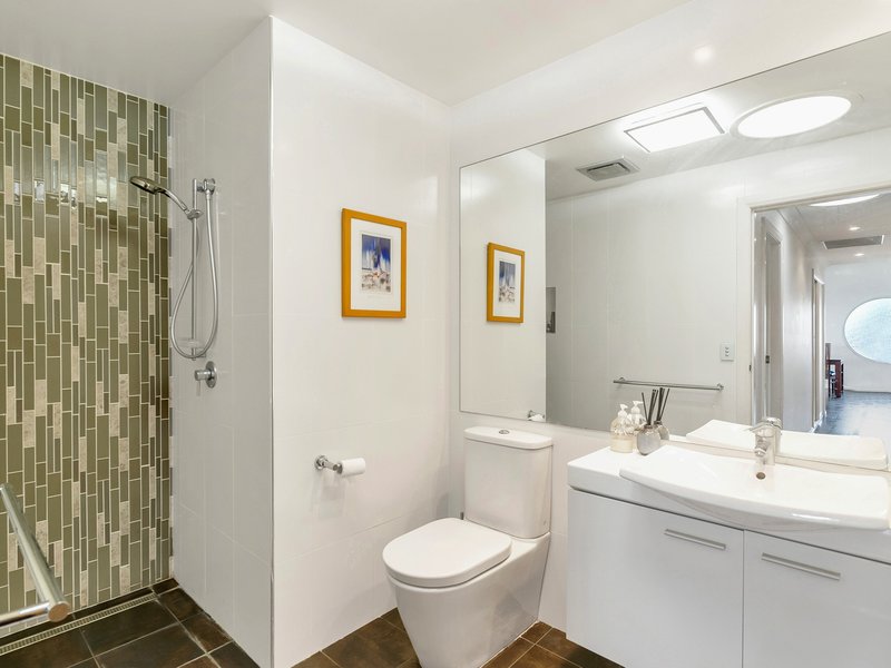 Photo - Unit 2/4 Emerald Ave , Sapphire Beach NSW 2450 - Image 12