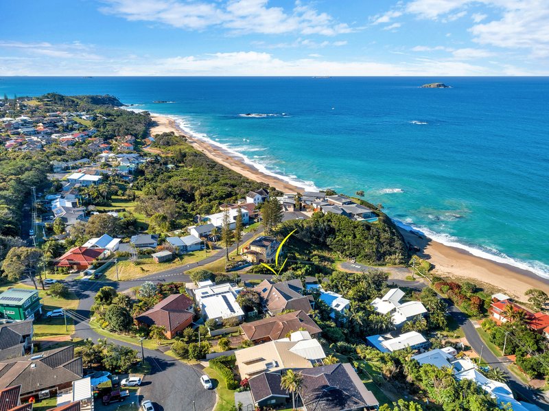 Photo - Unit 2/4 Emerald Ave , Sapphire Beach NSW 2450 - Image 23