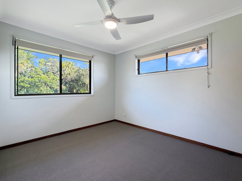 Photo - Unit 2/4 Fairlie Cres , Moffat Beach QLD 4551 - Image 7