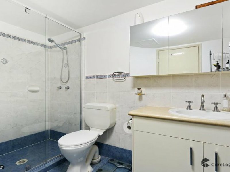 Photo - Unit 2/40-46 Burra Street, Chevron Island QLD 4217 - Image 7