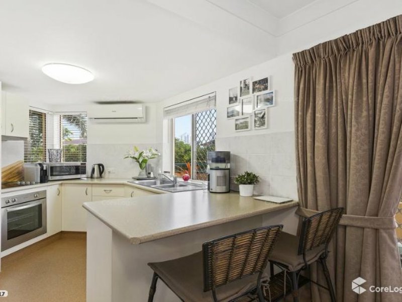 Photo - Unit 2/40-46 Burra Street, Chevron Island QLD 4217 - Image 8