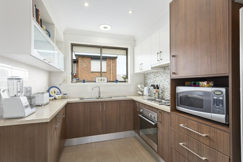 Photo - Unit 2/40 Dudley Parade, St Leonards VIC 3223 - Image 3